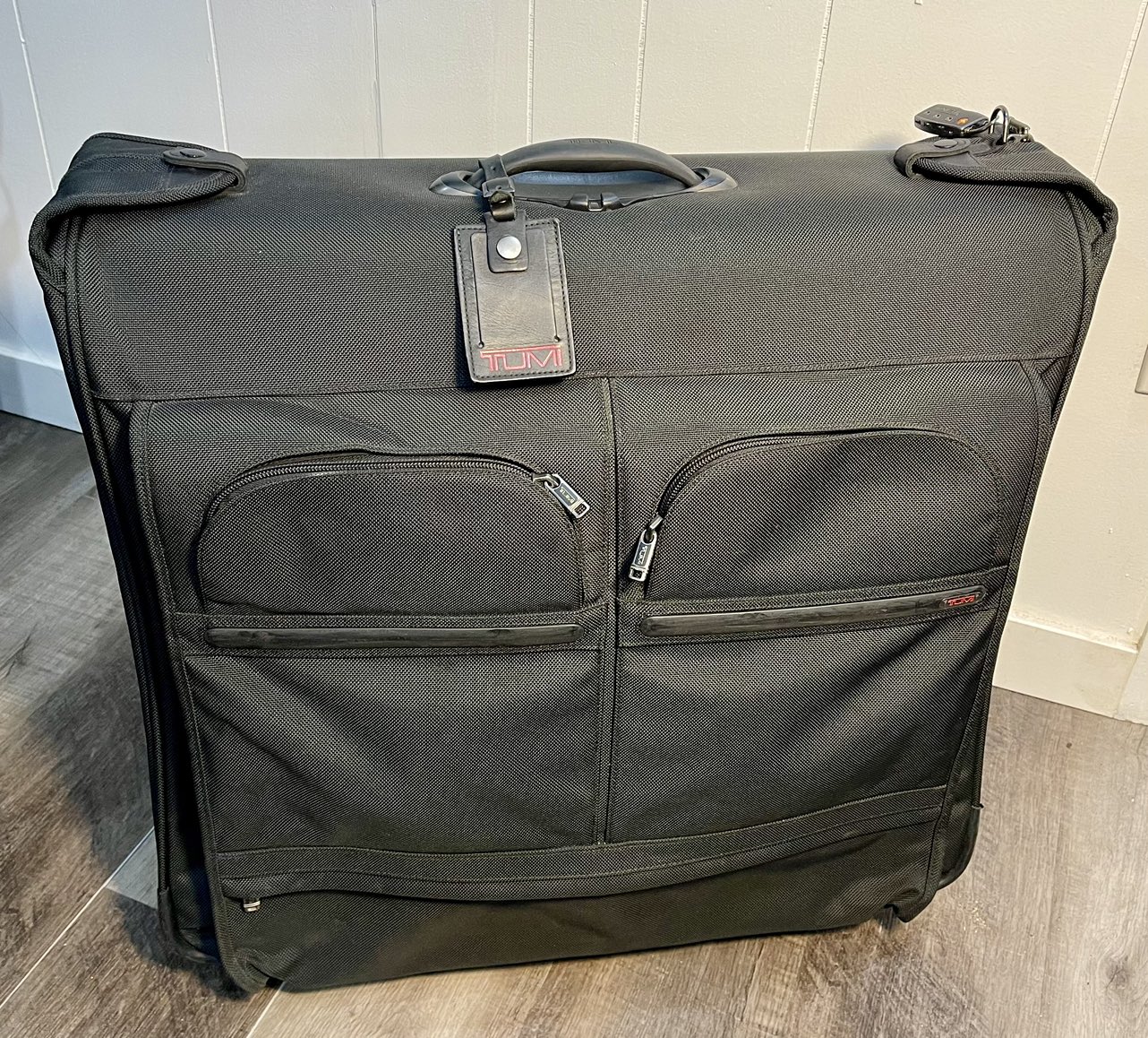 TUMI 22032D4 - 2 wheeler extended stay garment bag 24 inch thumbnail