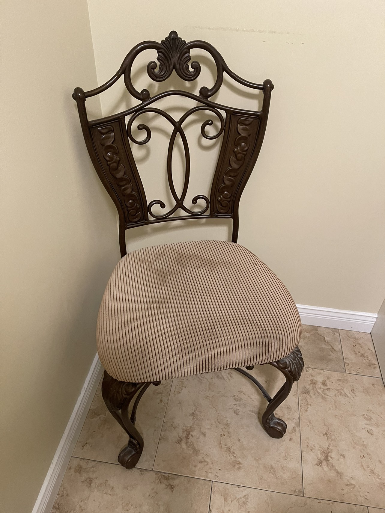 4 metal dining chairs