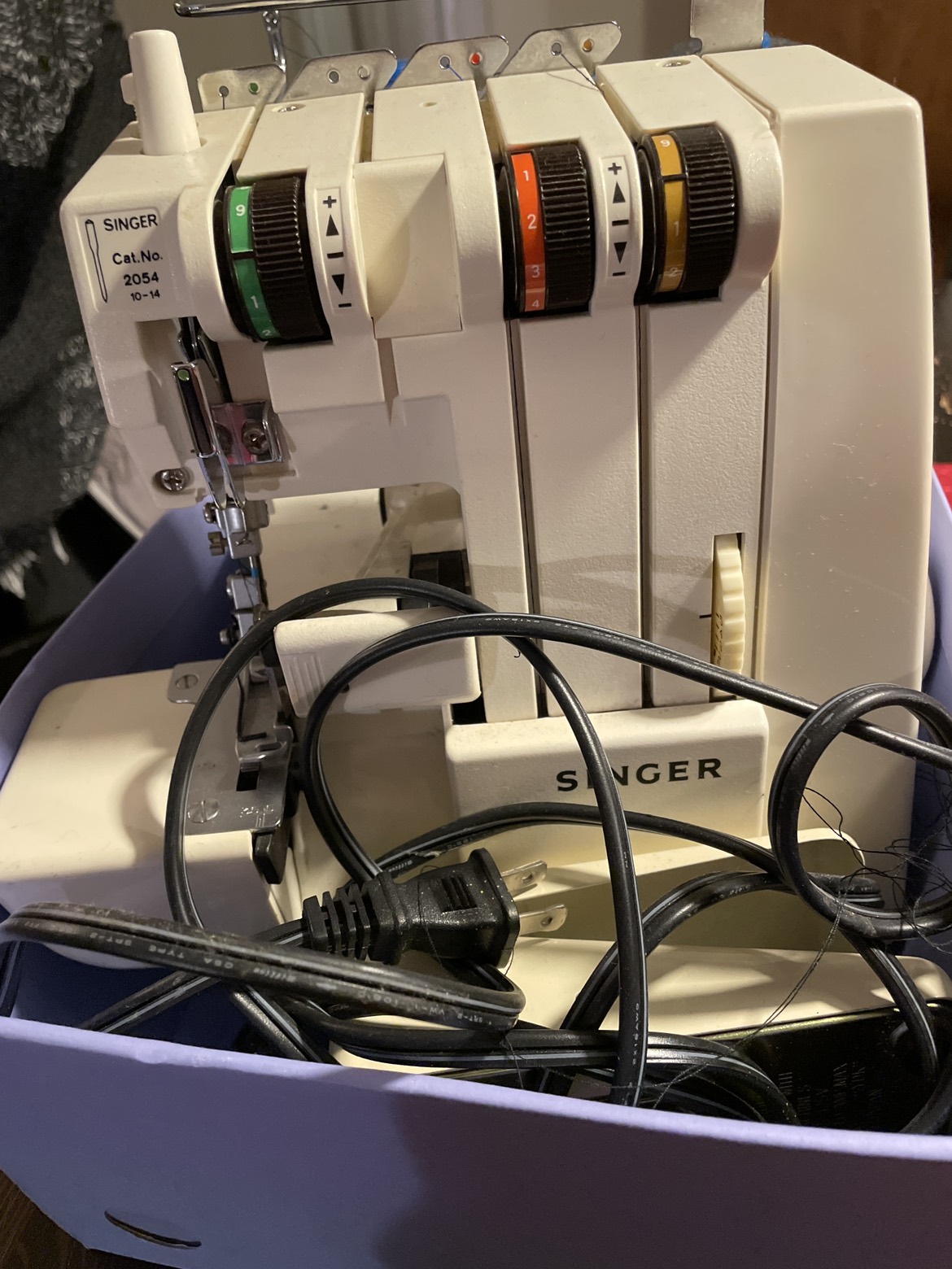 Singer Serger thumbnail