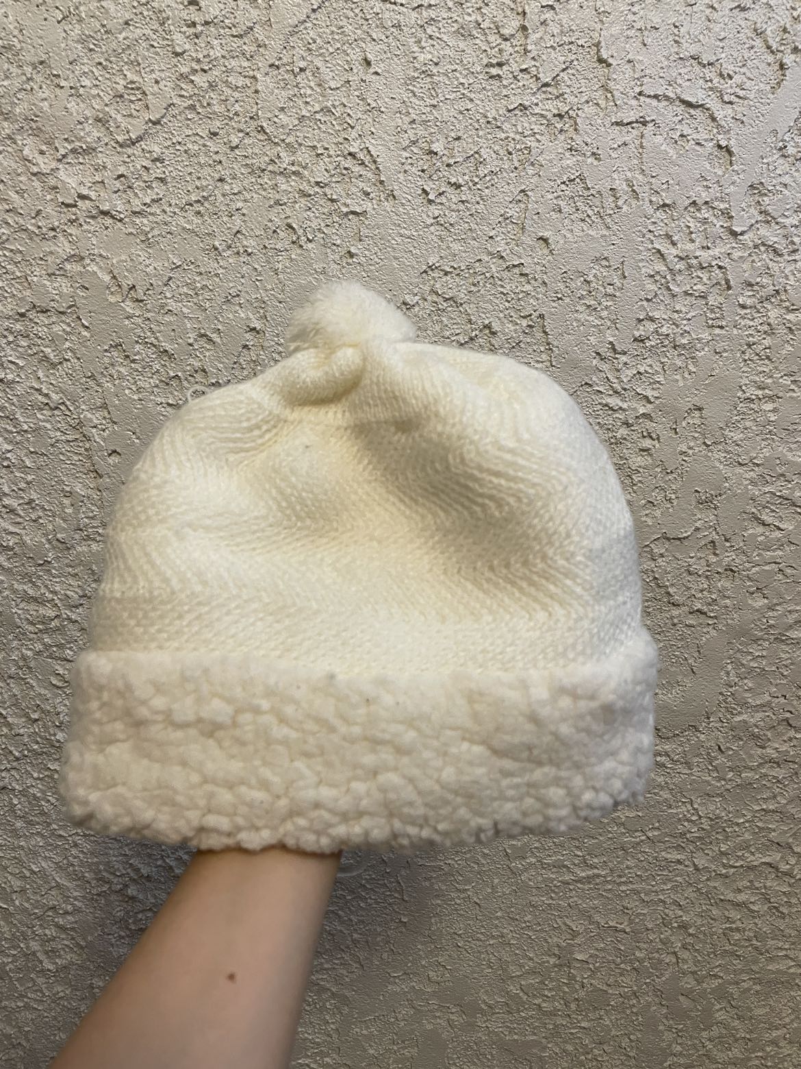 White beanie