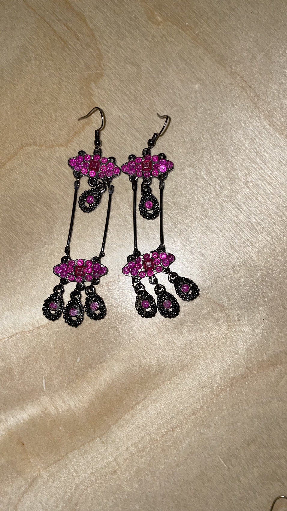 Purple rhinestones chandelier pendant earrings image indicator(2)