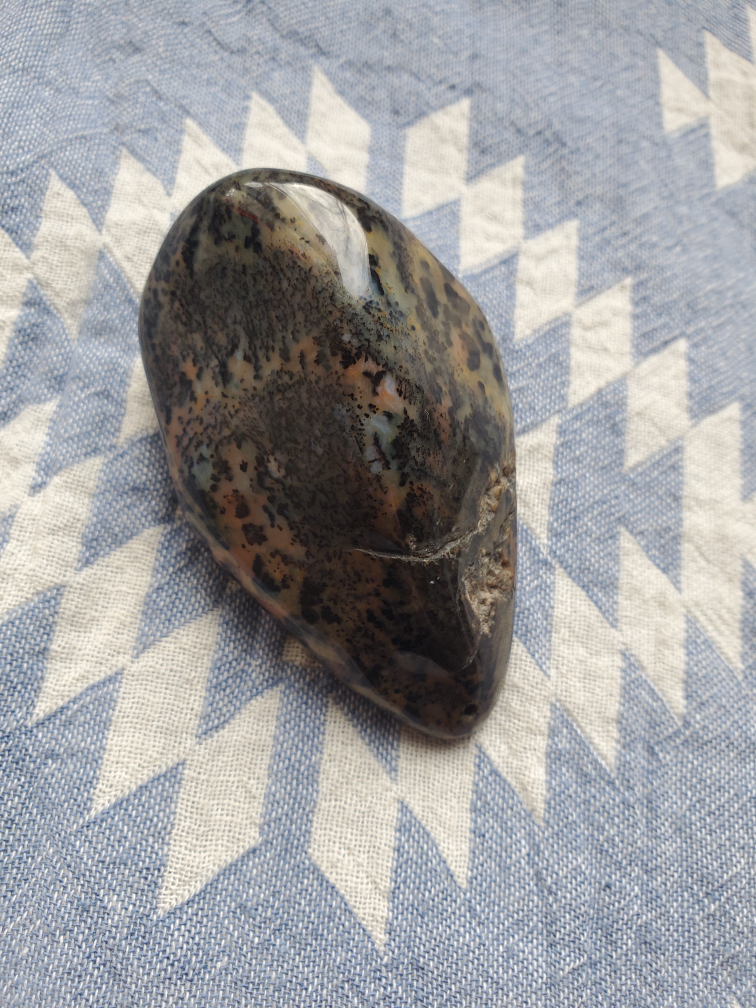 Agate polished gemstone -rare variety thumbnail