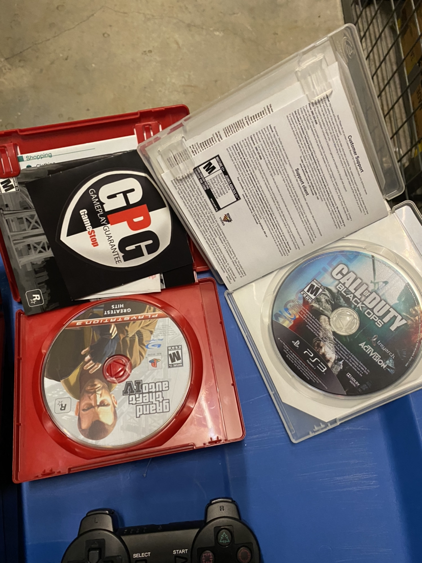 PlayStation 3 PS3 w/ games Call of Duty Grand Theft Auto GTA image indicator(6)