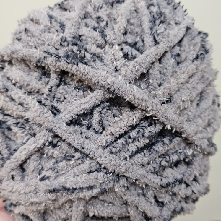 Bernat Yarn - 6 Super Bulky - 5 Balls - photo 3