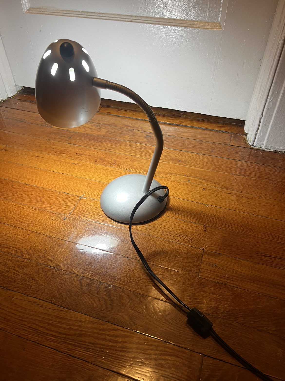 #freecycle table lamps - photo 4