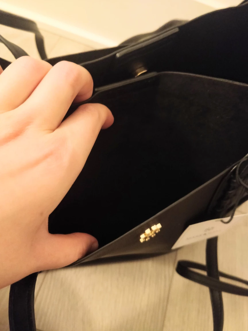 Mark & Hall Faux Leather Tote w/ Wrist Clutch (tag) w/ freebie! - photo 5