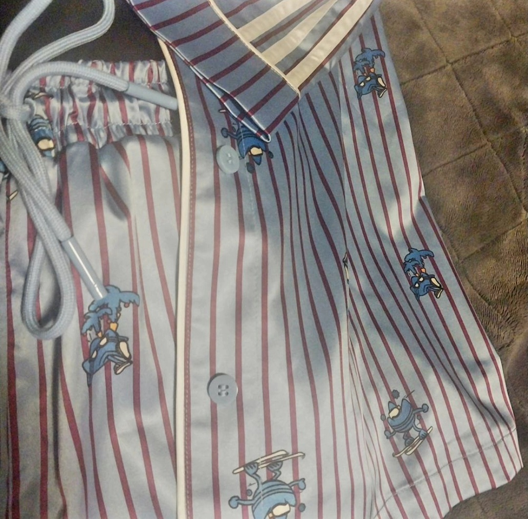 Ladies Adidas 2 piece satin set image indicator(9)