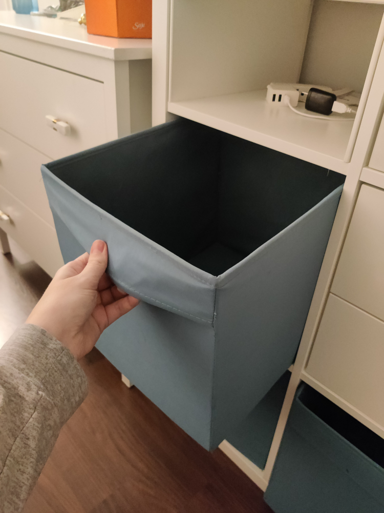 IKEA Kallax 3 x 4 Shelf / Storage with Inserts image indicator(5)