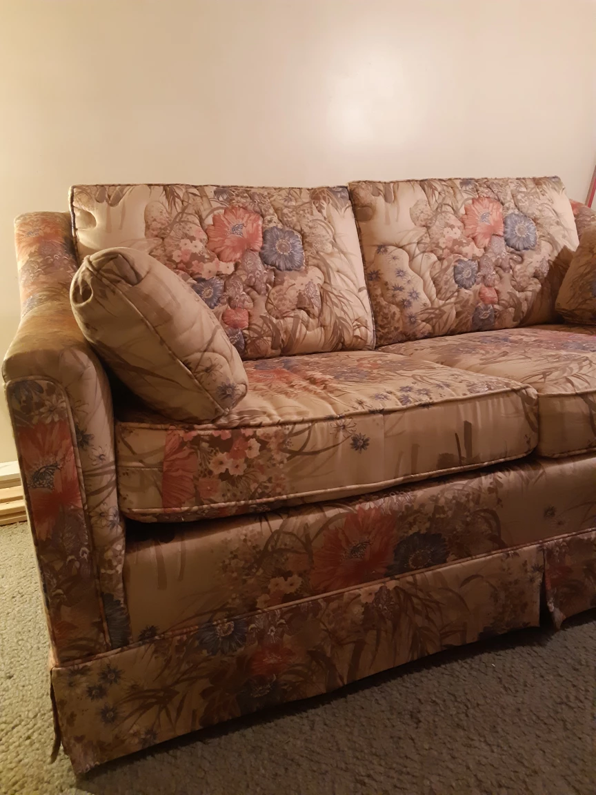 Upholstered Floral Six Cusion Loveseat | #SellingSpree thumbnail