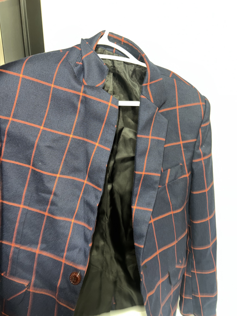 Suit Set size Small image indicator(2)