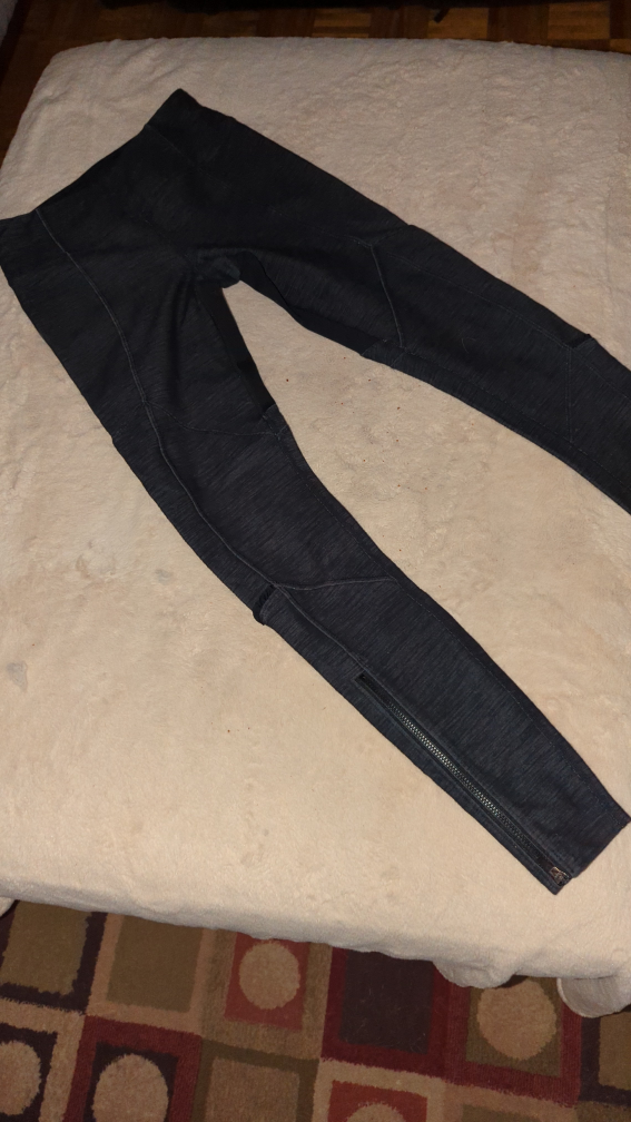 Lululemon tights