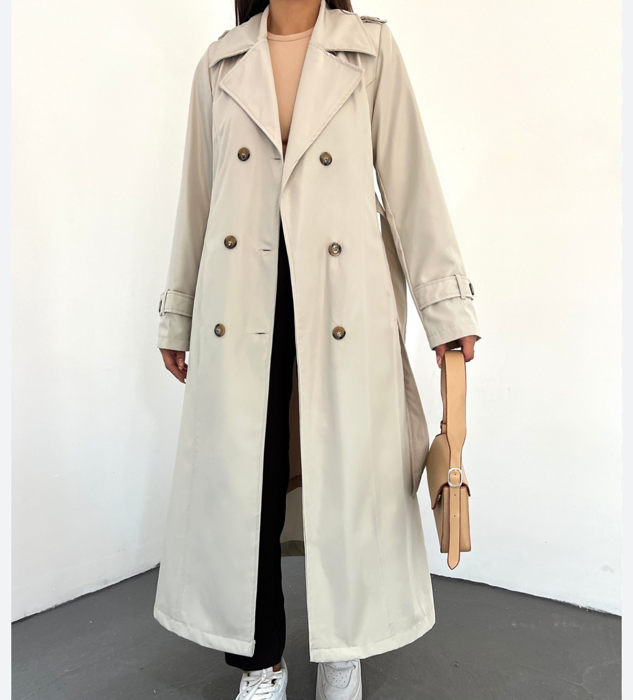 women  white coat - photo 2