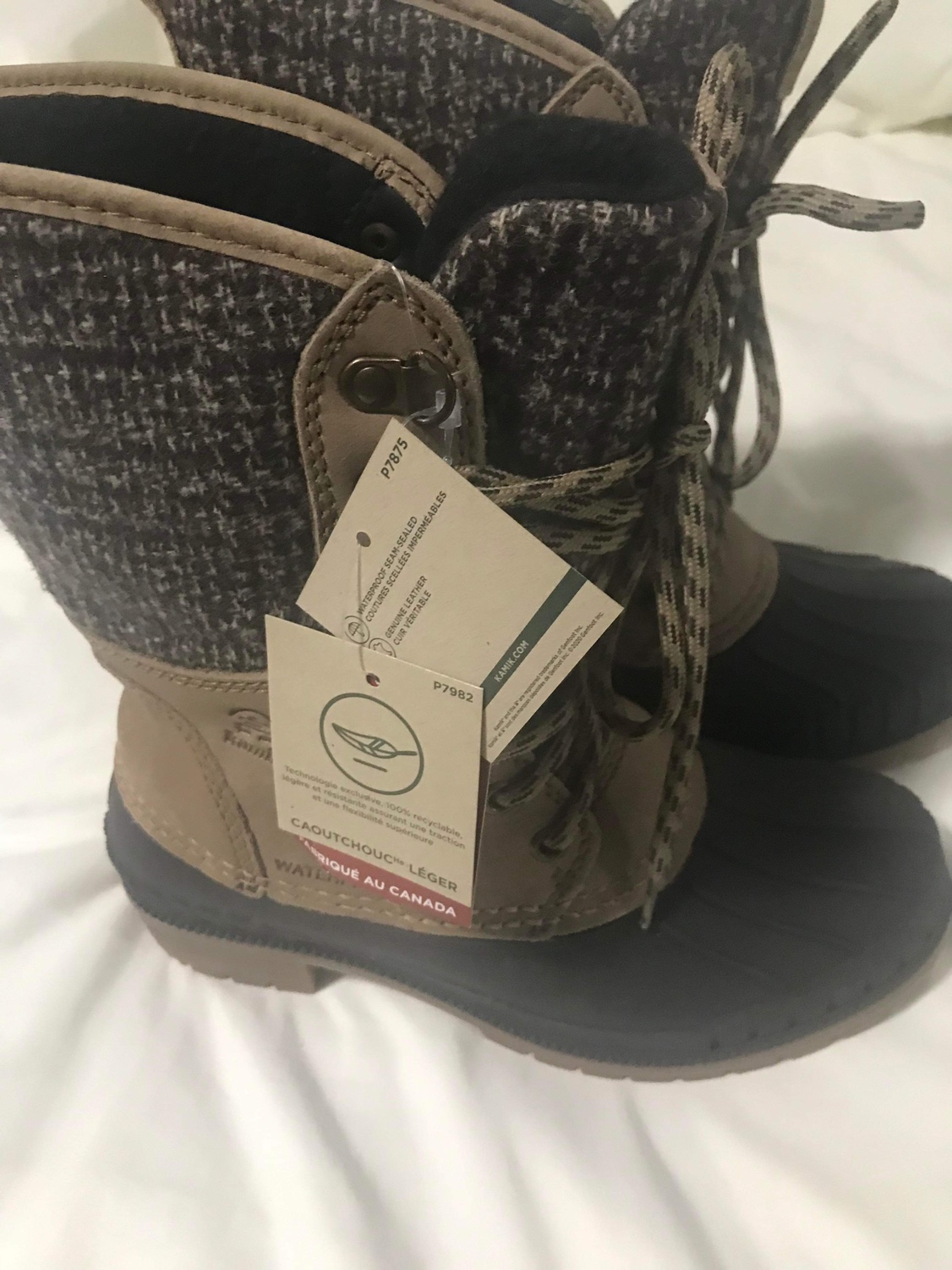 Kamik boots for women/girls size 5 image indicator(3)