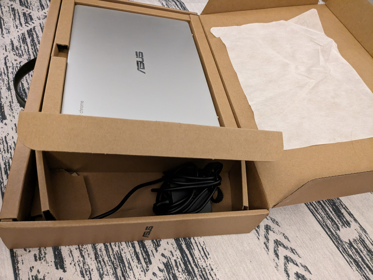 ASUS Chromebook C423NA - photo 3