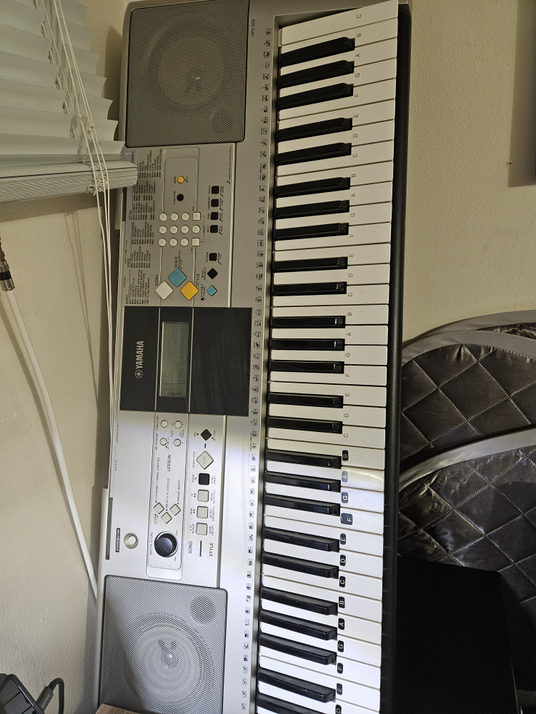 electric keyboard