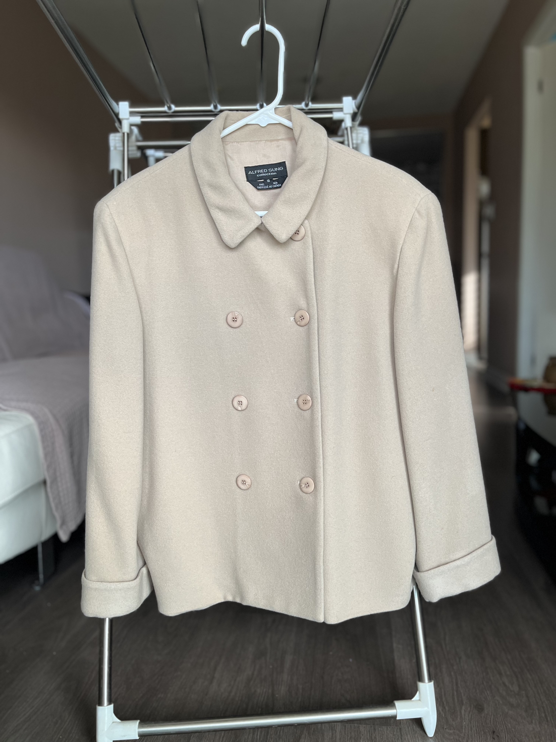 Alfred Sung Beige Coat image indicator(6)