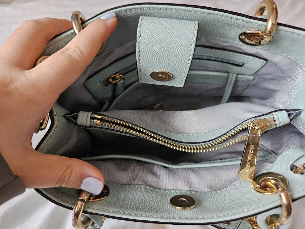 Michael Kors Crossbody Bag - photo 2