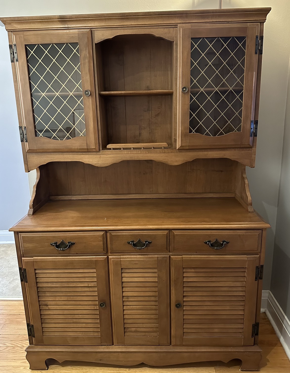 Solid maple hutch 2 piece thumbnail