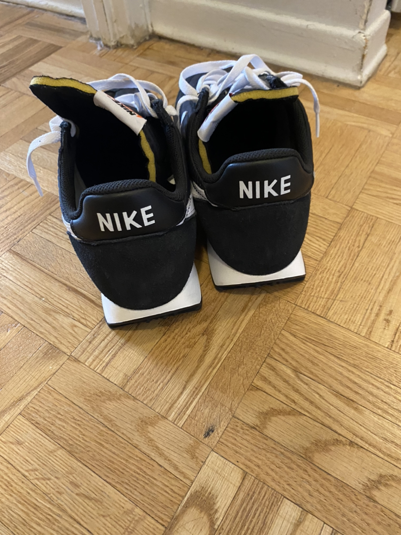 NEVER WORN NIKE image indicator(4)