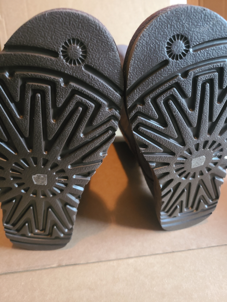 Brand new original UGG boots - photo 4