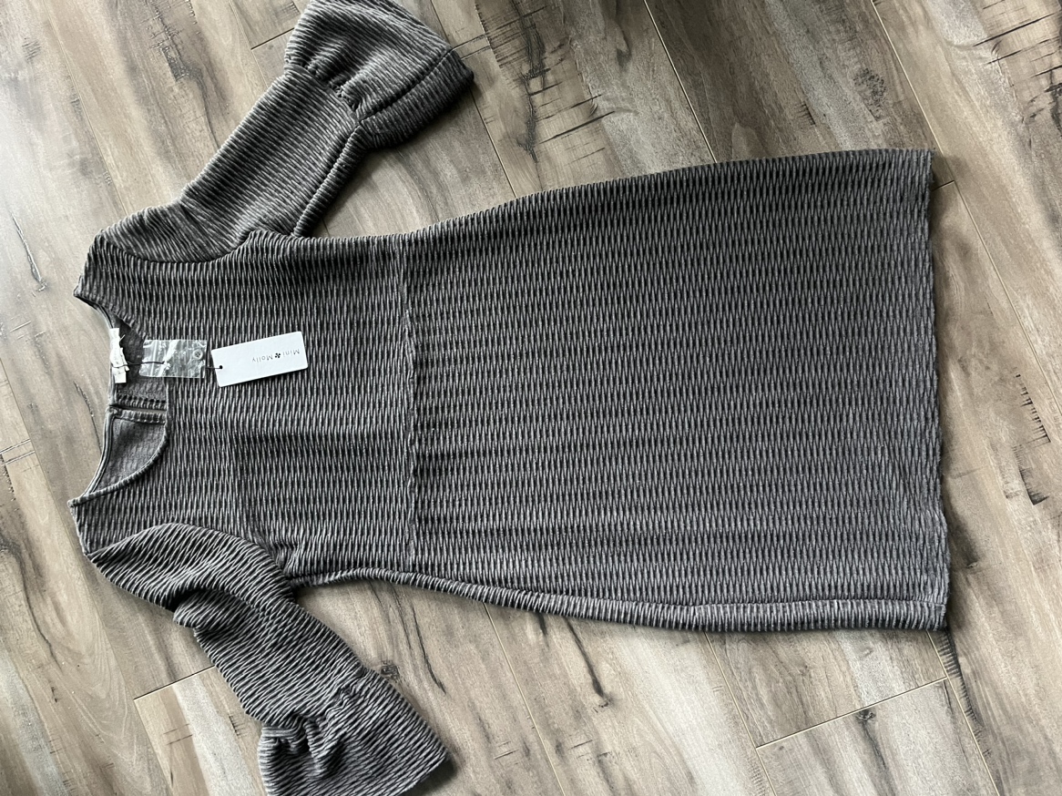 New Molly Bracken Gray dress- size S image indicator(4)