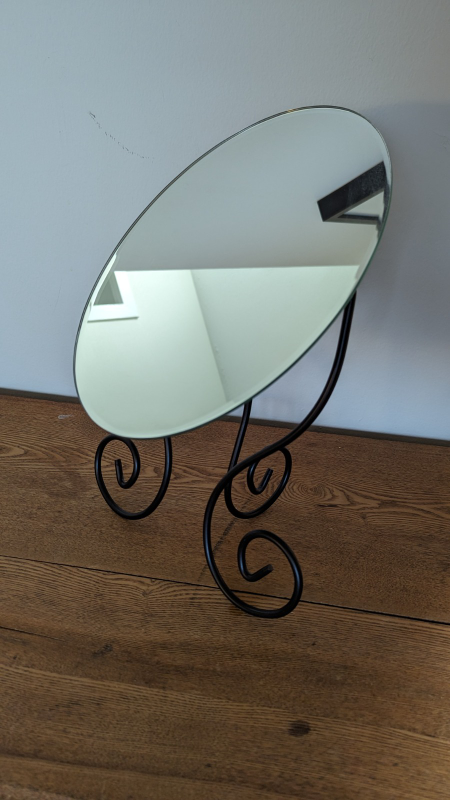 Ikea Myken Table Mirror image indicator(2)