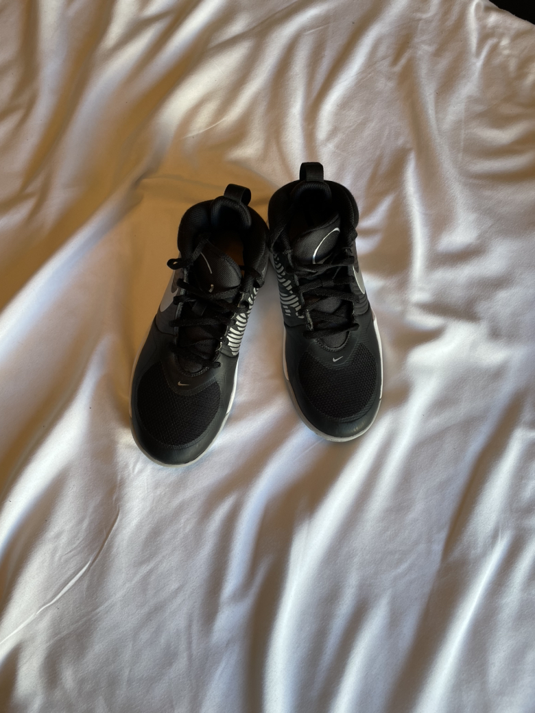 Basketball Shoes (Kids)