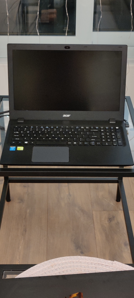 6 year old Acer laptop for sale