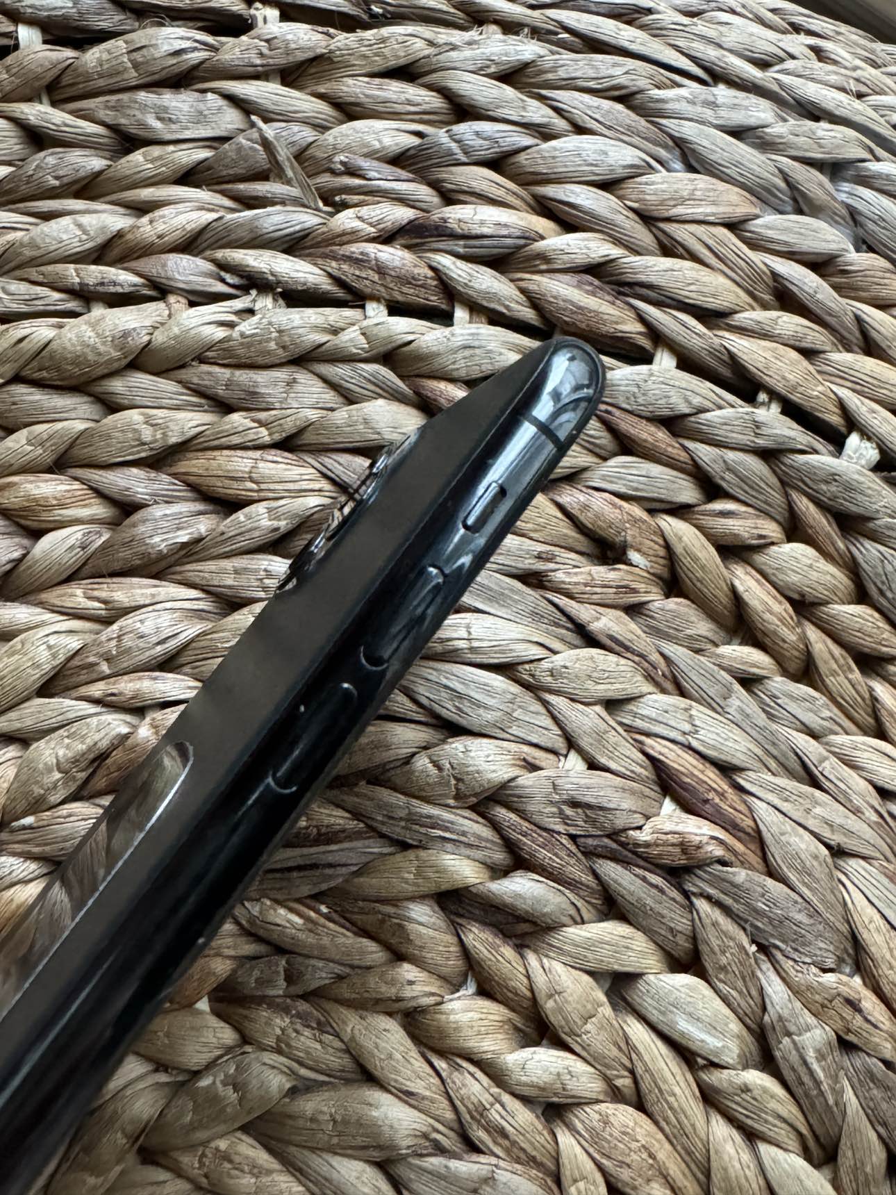 Iphone 11 pro max 64 gb image indicator(3)