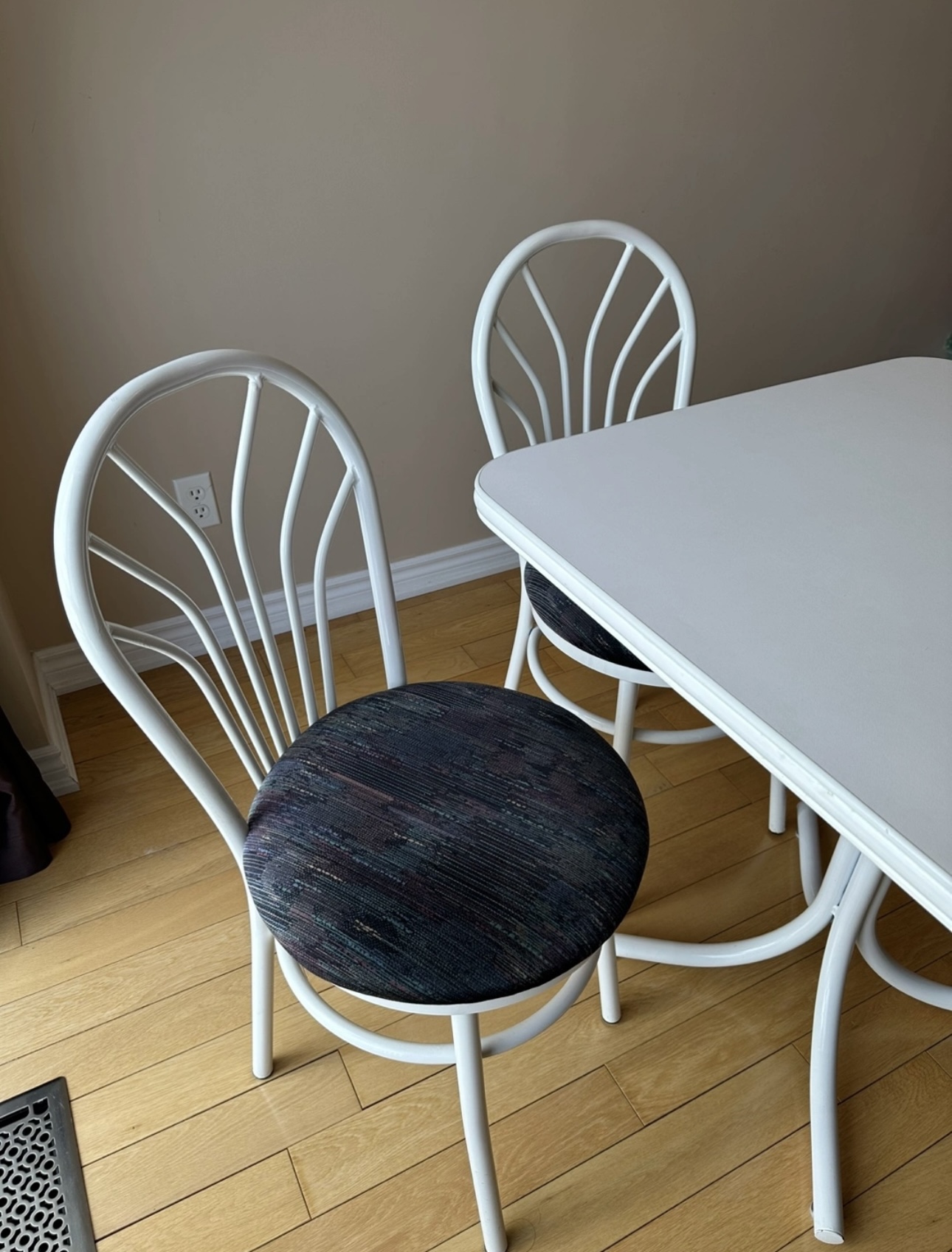 Dining Chairs - photo 2