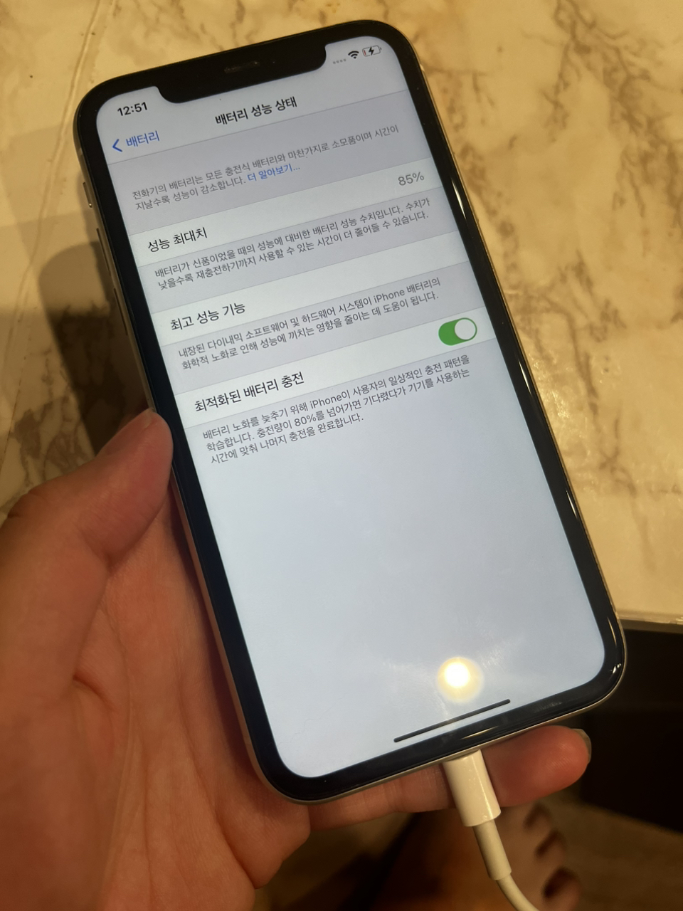IPhone 11 128gb white colour - photo 3