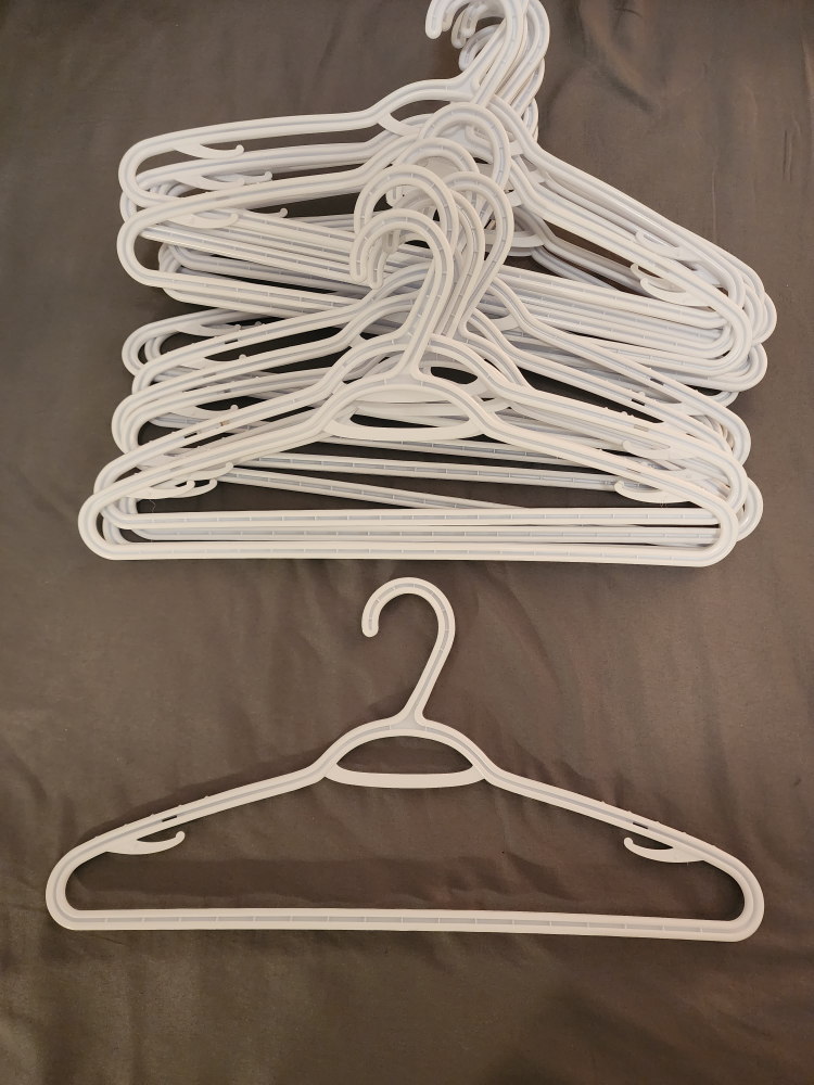 25 Hangers