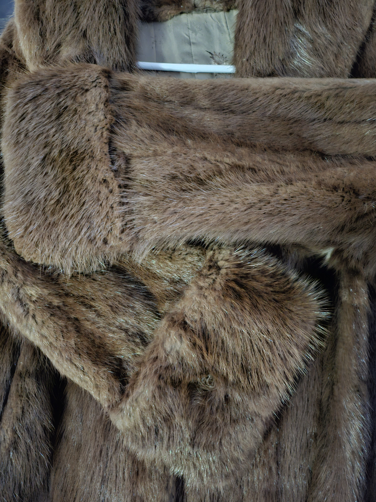 Fur jacket size M image indicator(3)