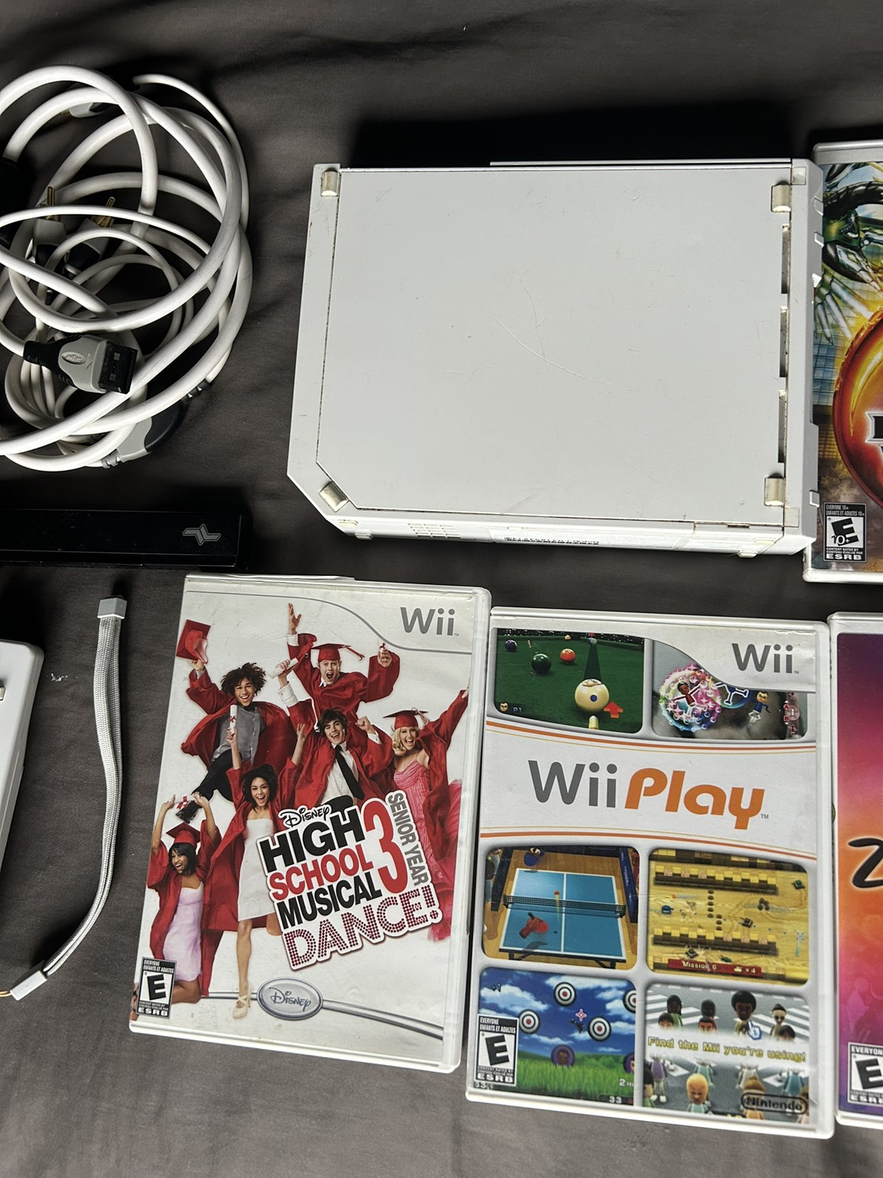 Nintendo wii console Bundle - Works great! - photo 3
