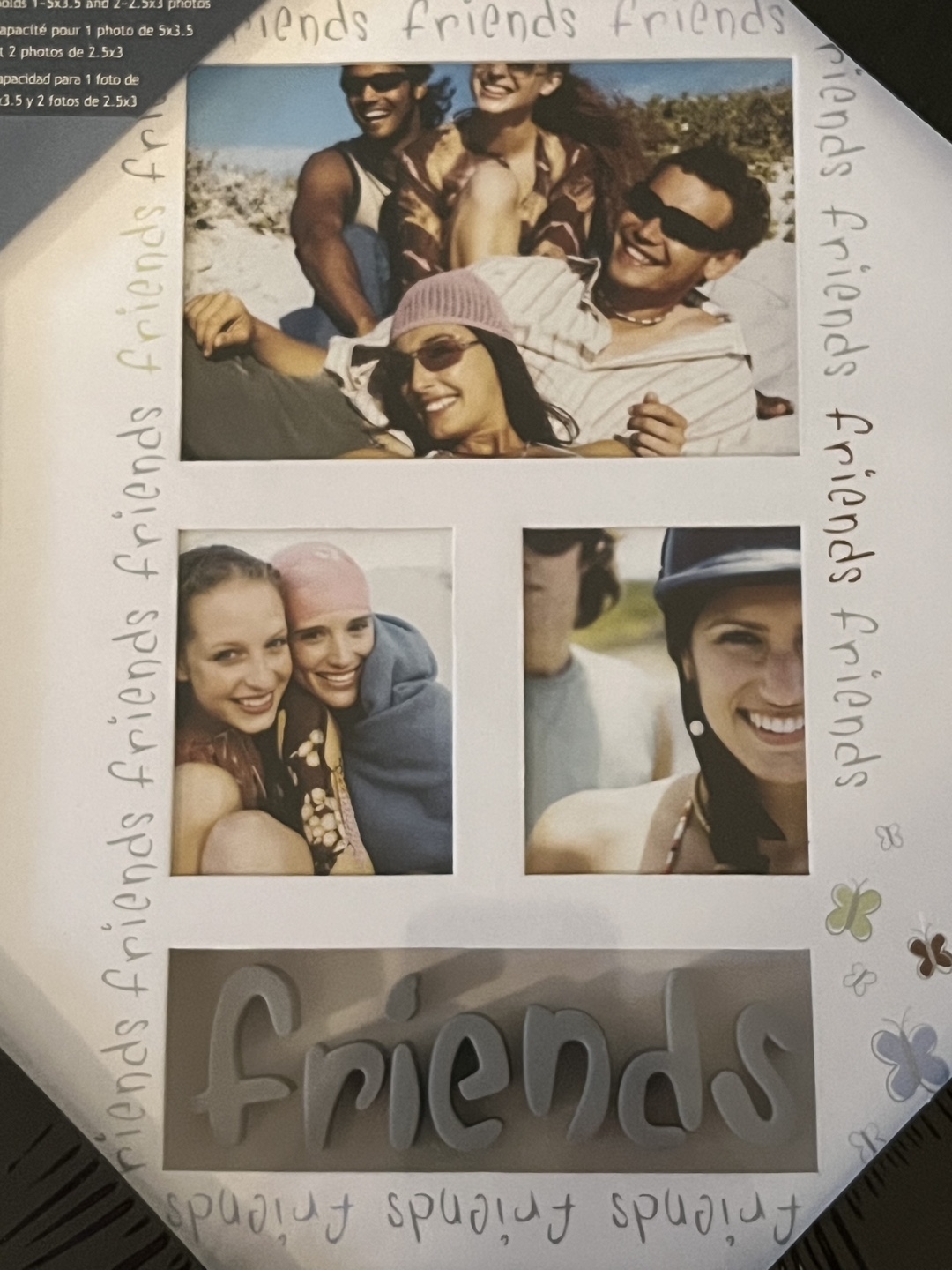 Moving sale: new Friends photo frame by Nexxt 🎁 thumbnail