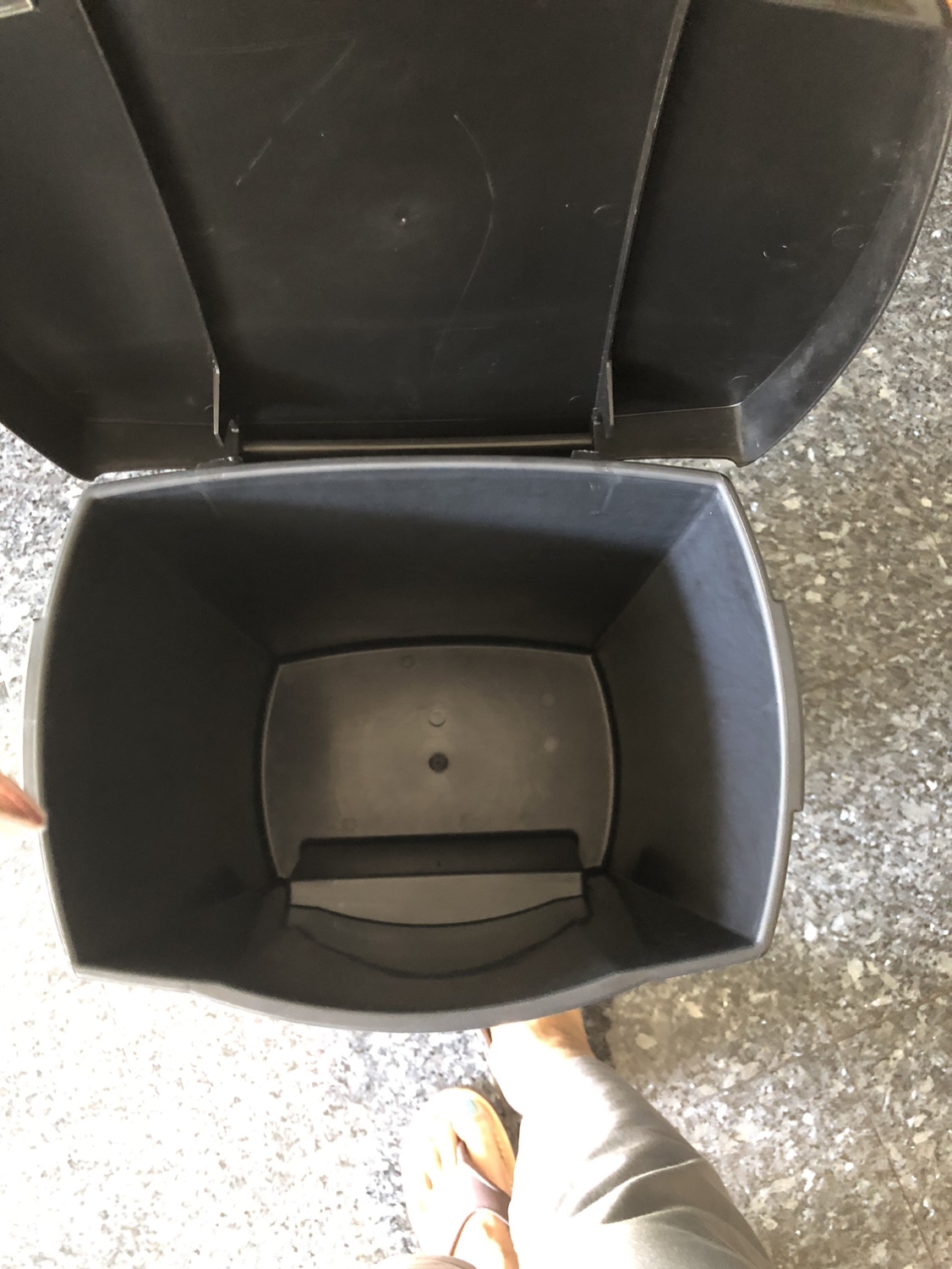 Mistral Black Garbage Bin - photo 5