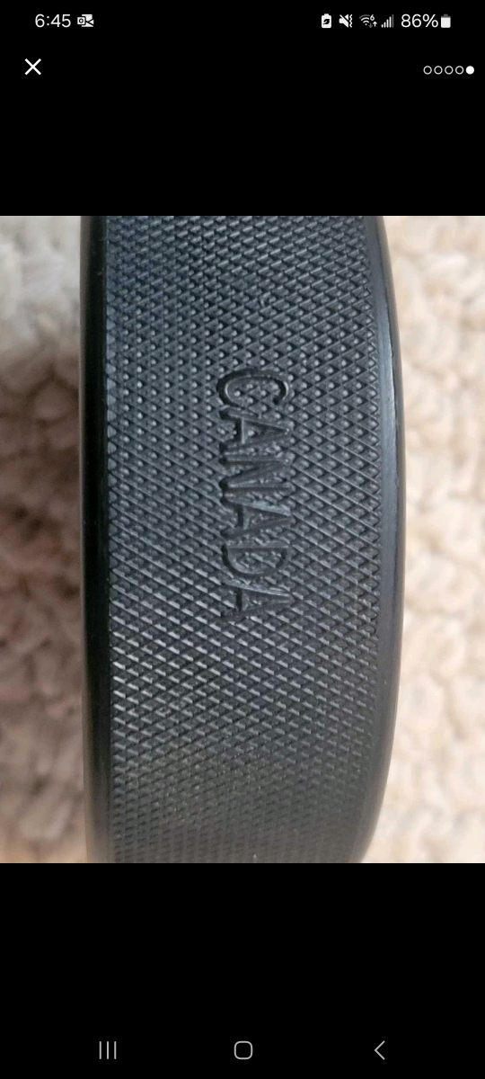 Official NHL game puck 1980s Buffalo Sabres image indicator(5)