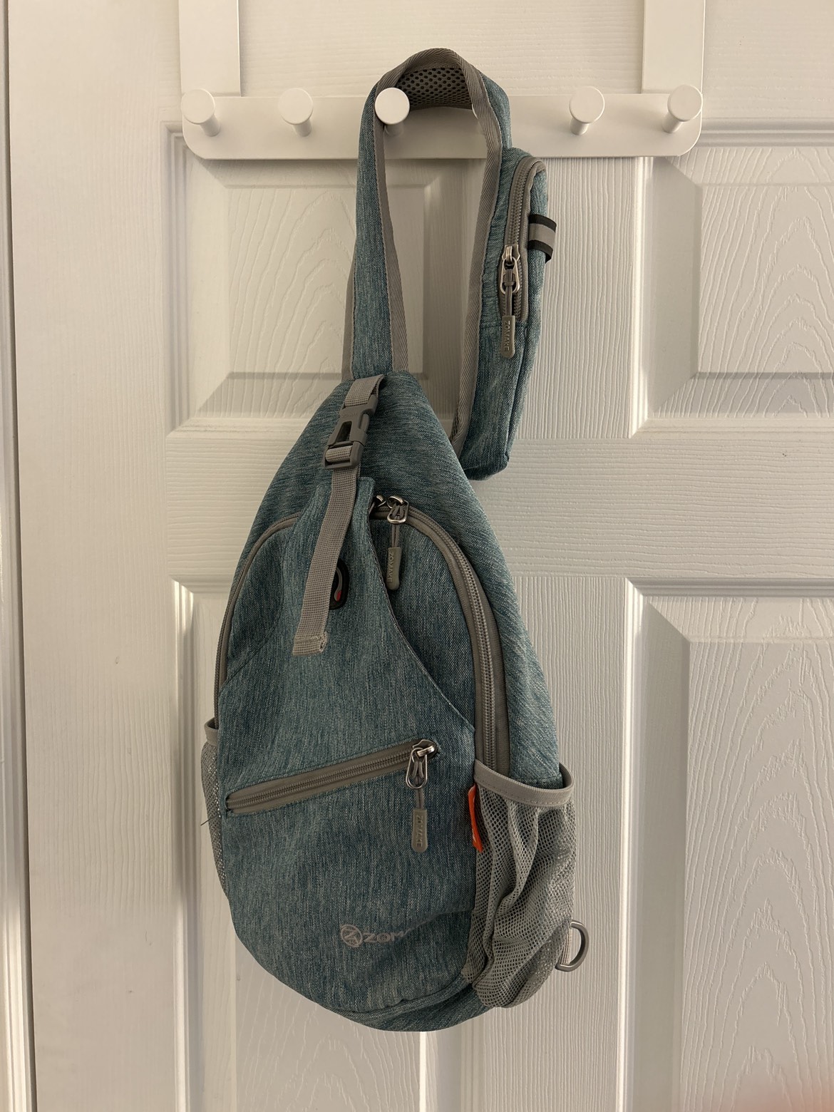 Funky one-strap mini backpack with amazing pockets