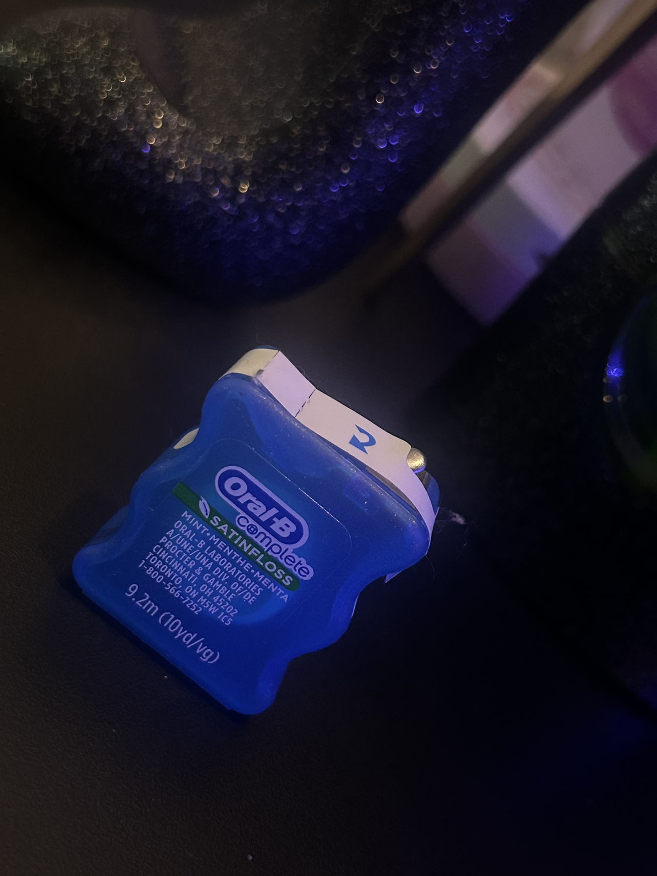 Neutrogena face cleanser&Dental floss #freecycle - photo 3