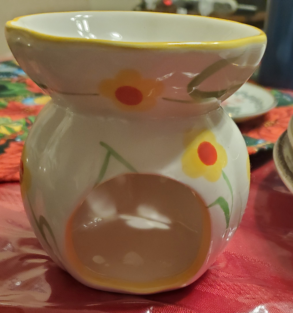 #freecycle Ceramic diffuser.  Giftable thumbnail