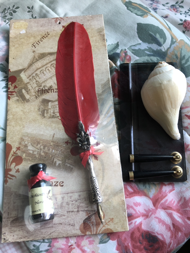 # Selling spree Christmas gifts under $20 image indicator(8)