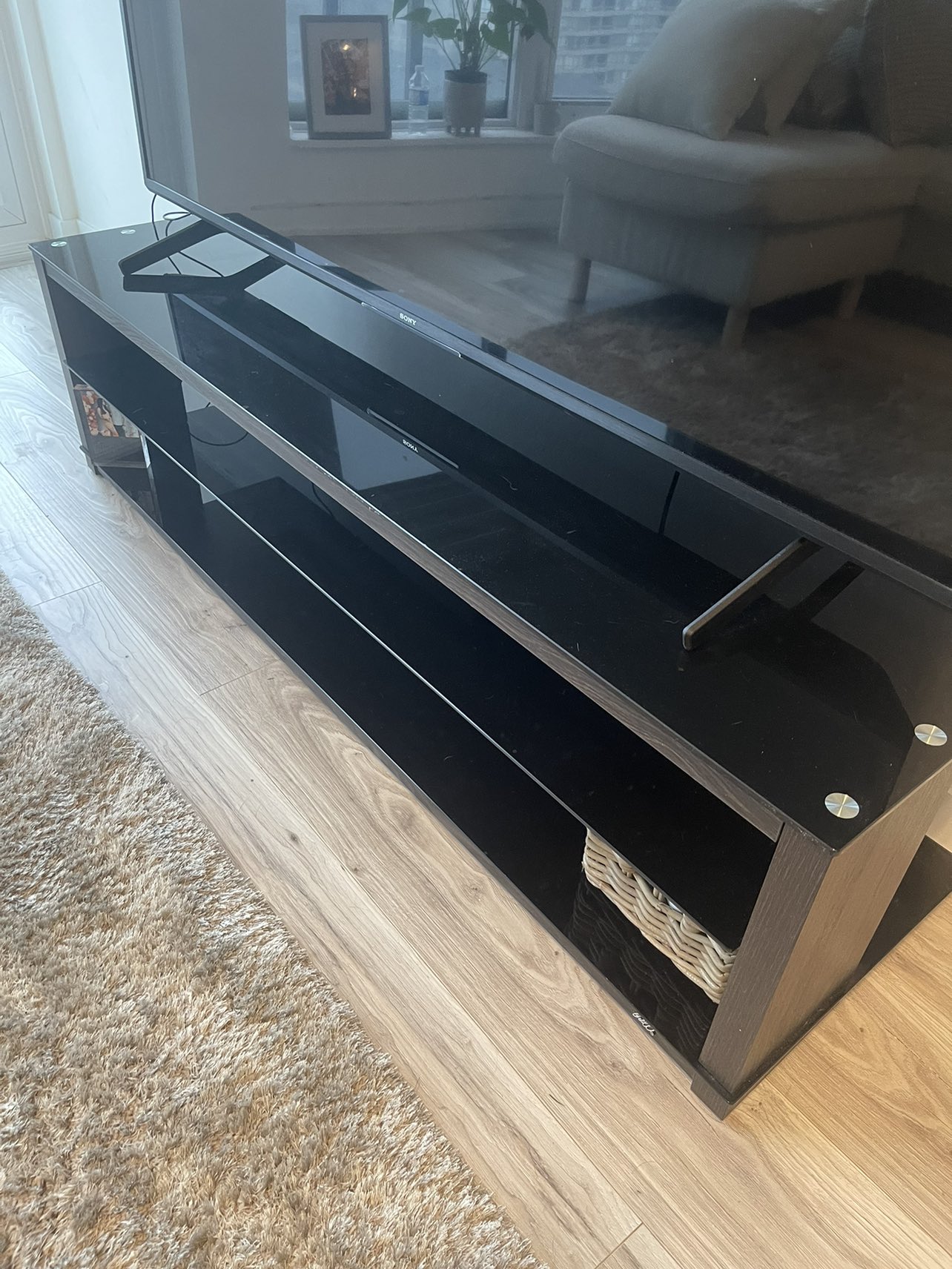 Bello TV stand image indicator(2)