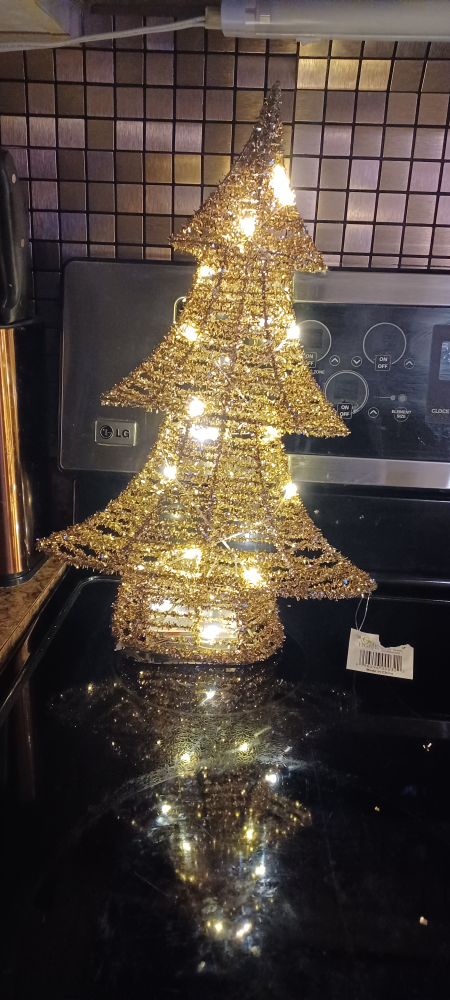 Gold Light Up Christmas Tree image indicator(3)