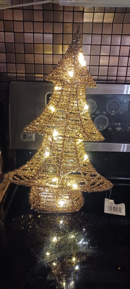 Gold Light Up Christmas Tree image indicator(5)