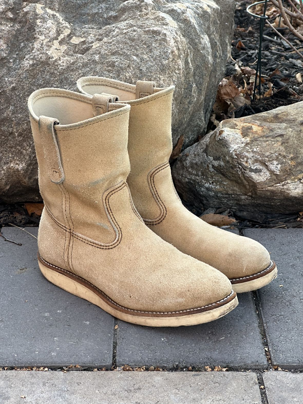 Red wing 8168 9” Abilene Roughout Pecos Boots thumbnail