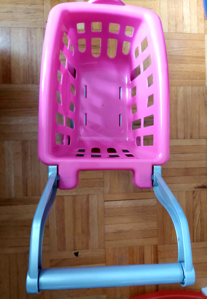 kids toy shopping cart from Walmart - photo 2