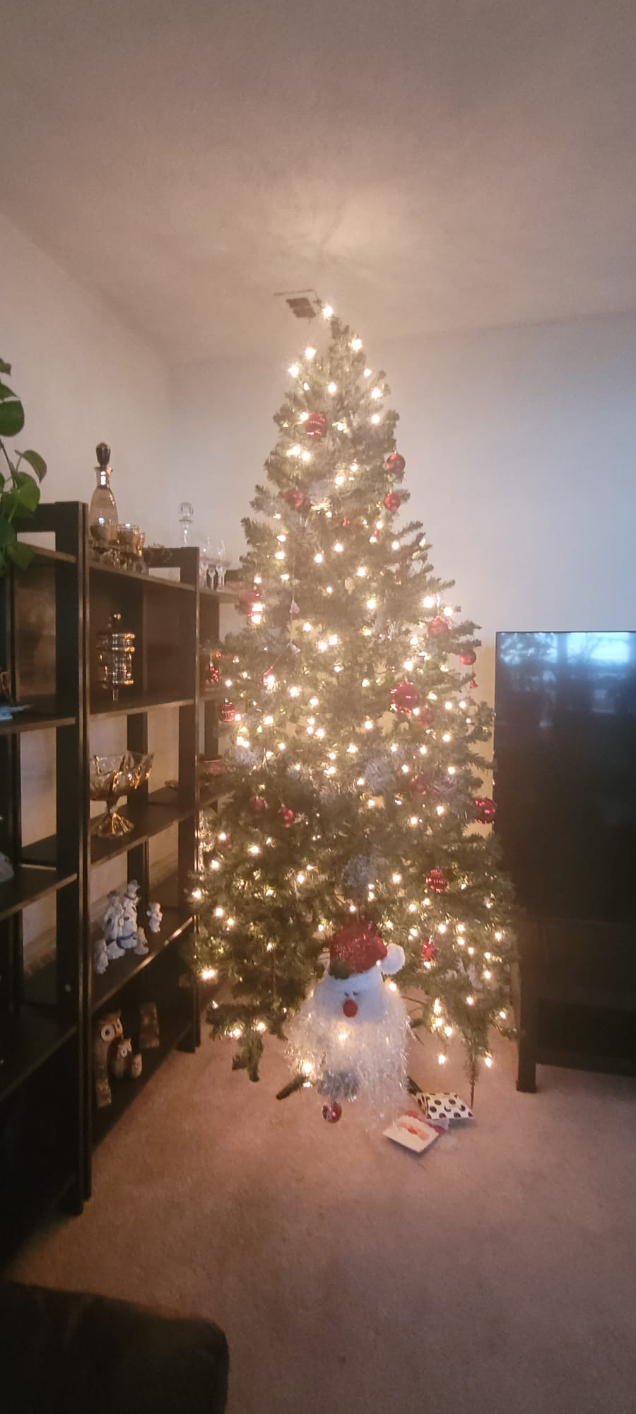 Pre lit Christmas Tree image indicator(2)