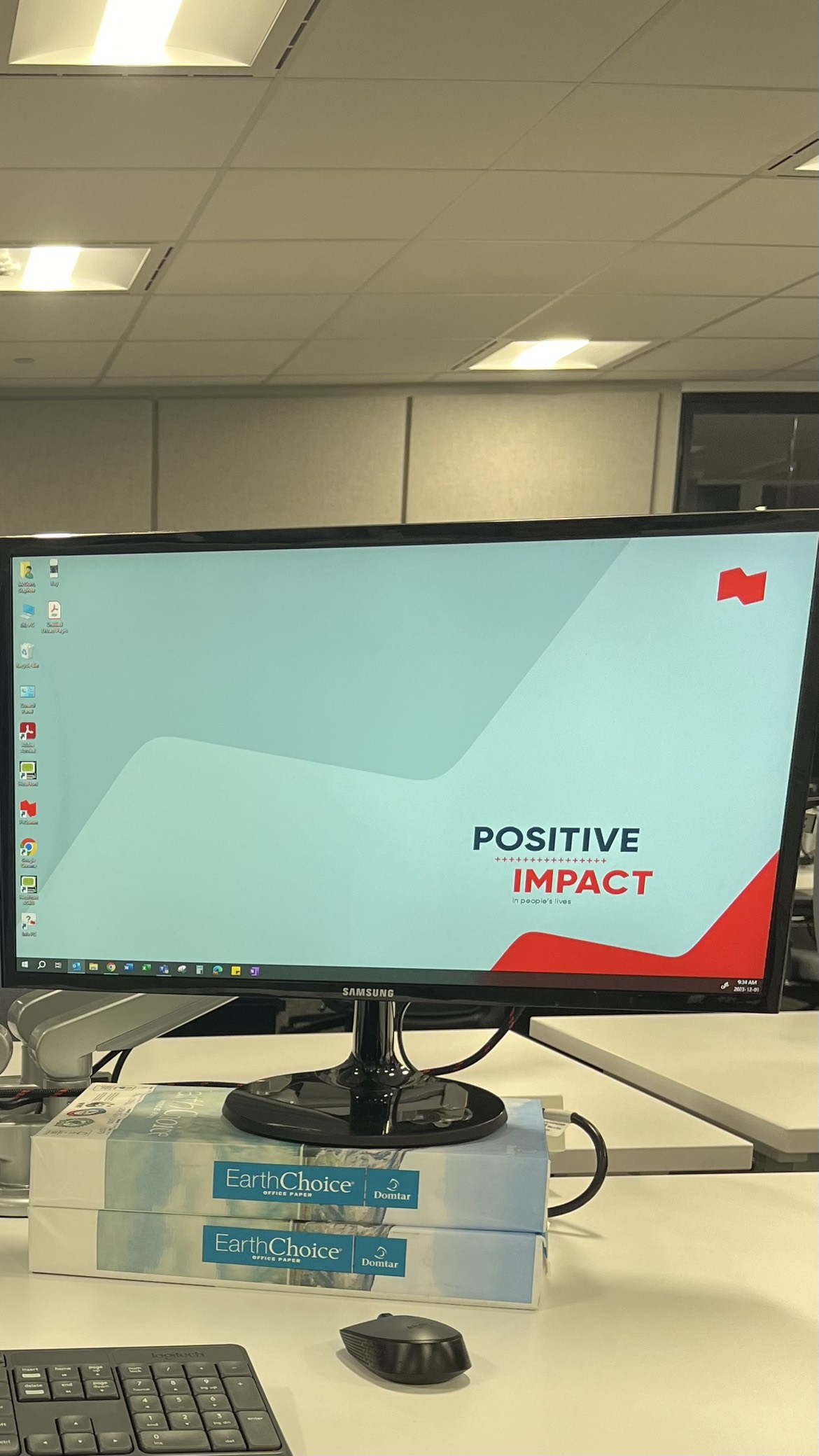 Samsung 24” Monitor thumbnail