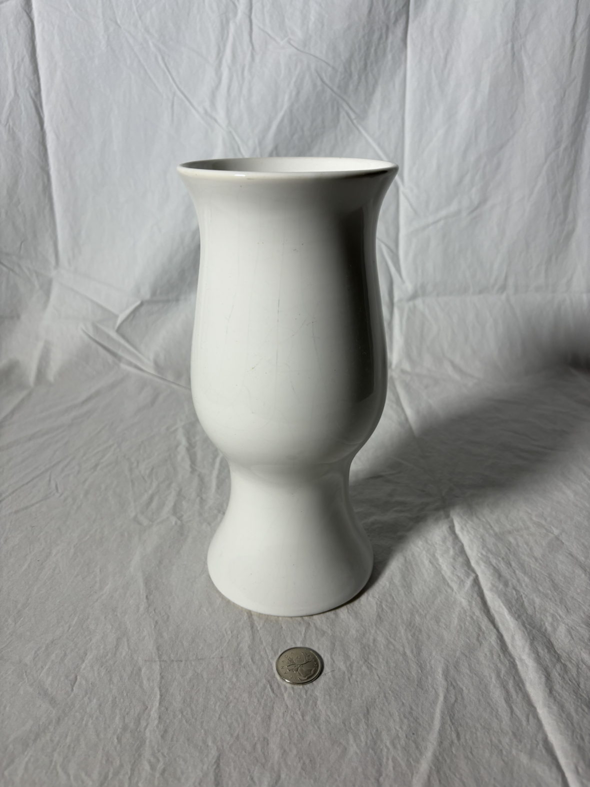 White ceramic vase thumbnail