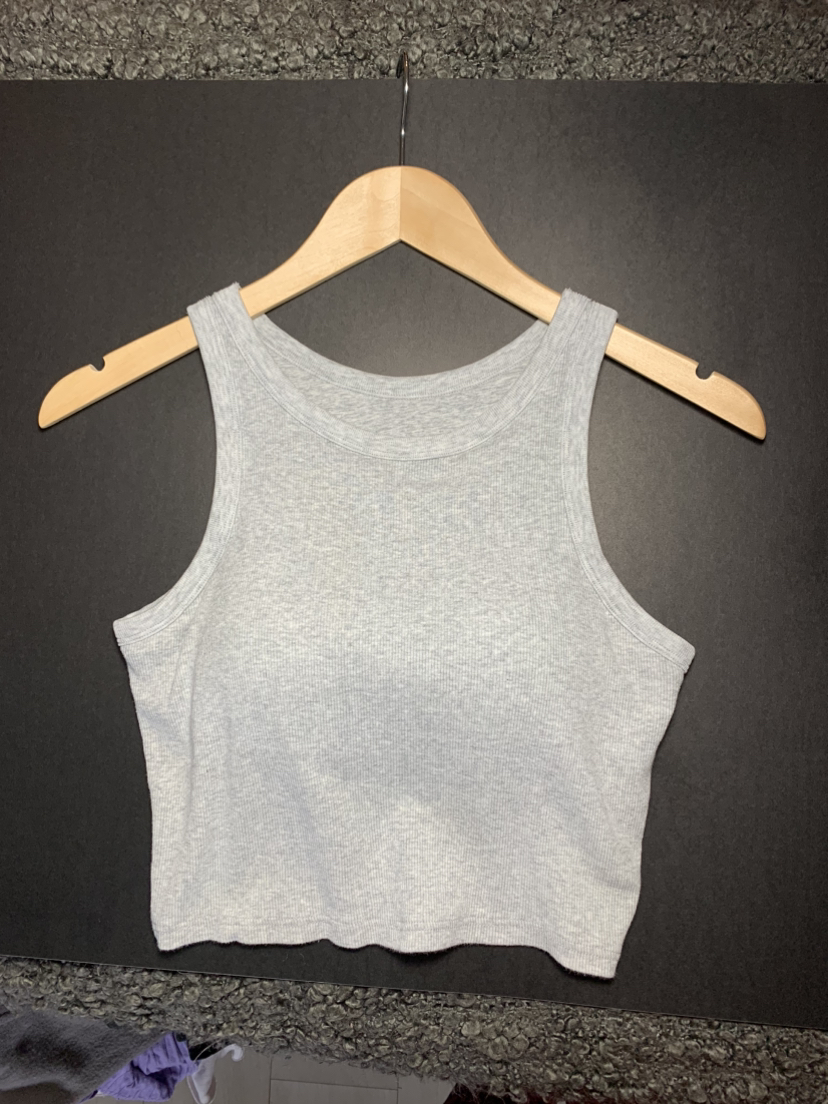 Uniqlo Top M thumbnail